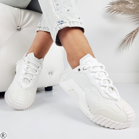 Бели равни маратонки- Sisi White 11199