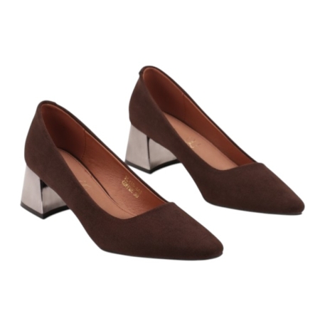 Остри обувки на удобен широк ток цвят кафе- Amanda Coffee 11704