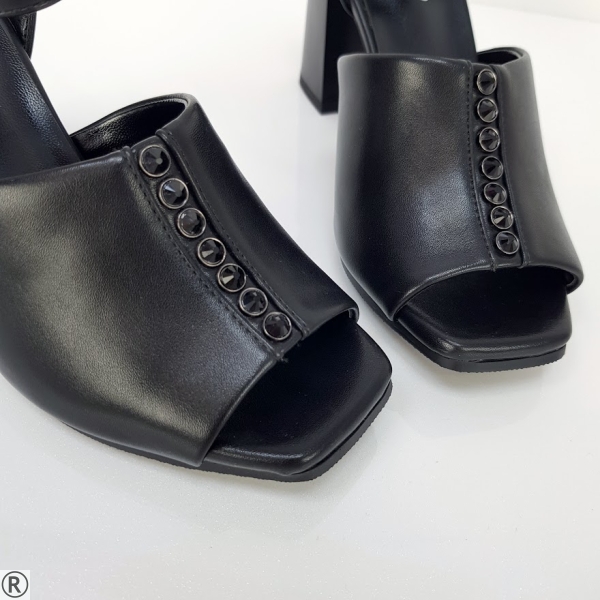 Дамски сандали на широк ток в черен цвят- Brita Black