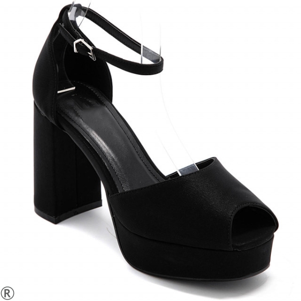 Елегантни сандали в черен цвят- 	Flavia Black
