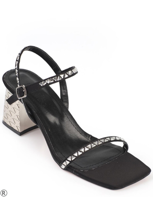 Дамски сандали в черен цвят с камъни- Nira Black
