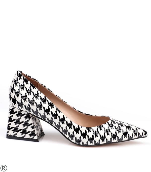 Елегантни дамски обувки в бяло и черно- 	Keila
