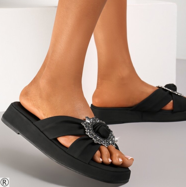 Дамски чехли на платформа в черен цвят- Rute Bleck