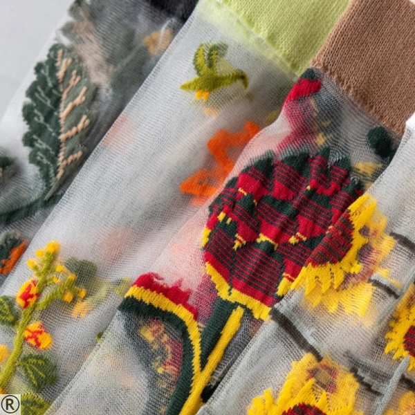 Дамски копринени чорапи с цветя - Yellow Birds