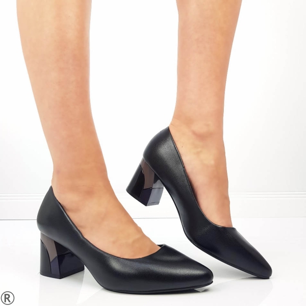 Елегантни обувки на среден ток в черен цвят- Reneta Black