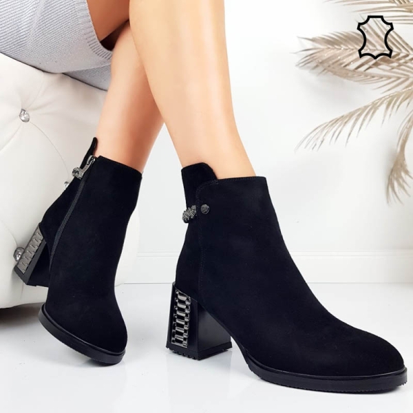 Черни боти от естествен велур на широк ток- Eliza Bulgaria 11398