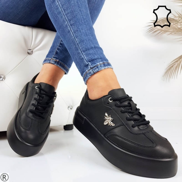Черни кецове от естествена кожа с пчела- Arais Black 11201