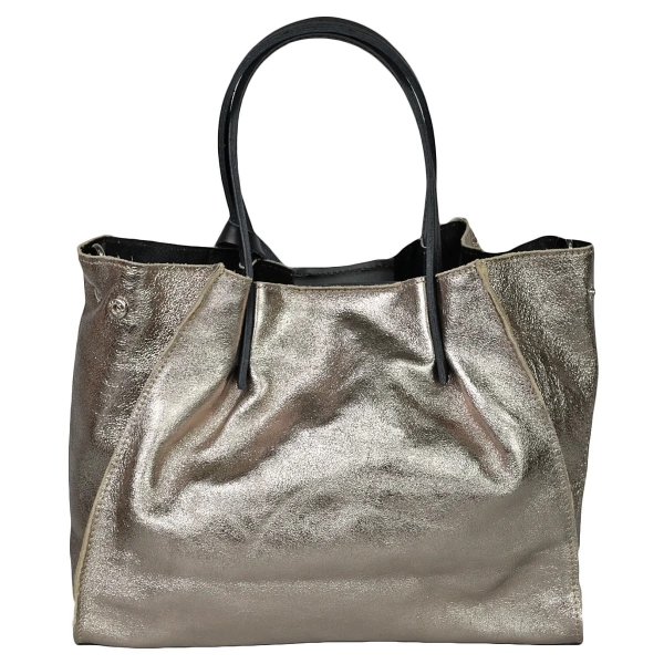 Чанта от естествена кожа в сребрист цвят- Amanda Silver 11518