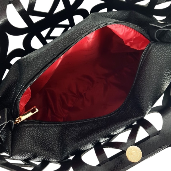 Черна велурена чанта лазерно изрязана- Laura Biaggi 11545