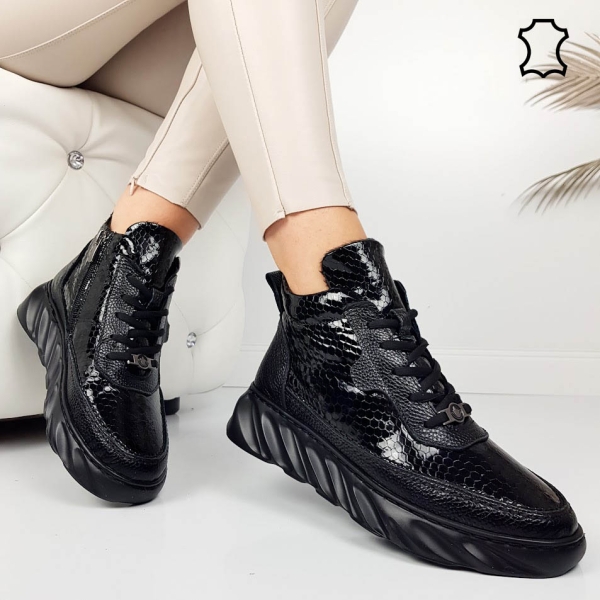 Черни боти от естествена кожа със змийска шарка - Darena Black 11552