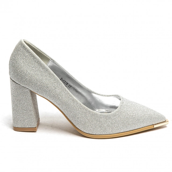 Елегантни сребристи обувки на удобен широк ток с брокат- Izabel Silvere 11615