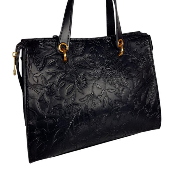 Черна дамска чанта с цветя- Duki&Daso 11629