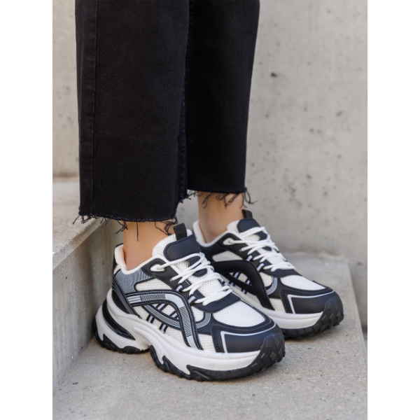 Дамски маратонки в черен и бял цвят- Zelda Black 11654