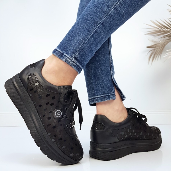 Обувки от ефектна естествена кожа на платформа- Zara Black 11729