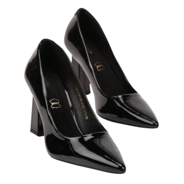 Елегантни обувки в черен лак- Klear Multi Black 11737