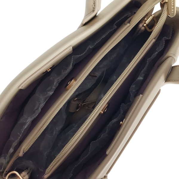 Твърда дамска чанта в бежов цвят- Frea Beige 11902