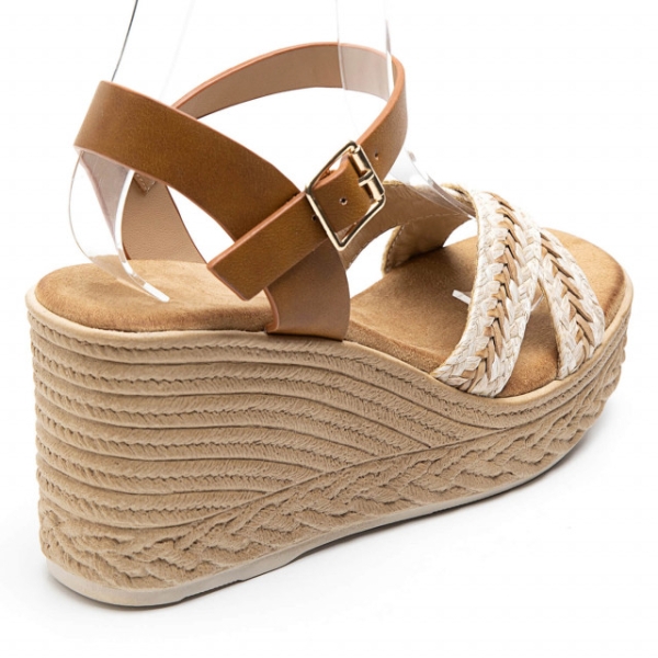 Дамски бежови сандали на платформа- Izida Beige 12008