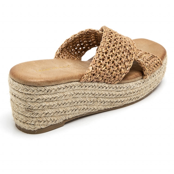Дамски чехли на платформа- Dara Camel 12009