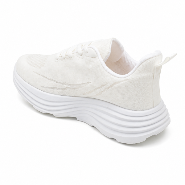 Бели дамски маратонки с олекотена платформа-  Area White 12196