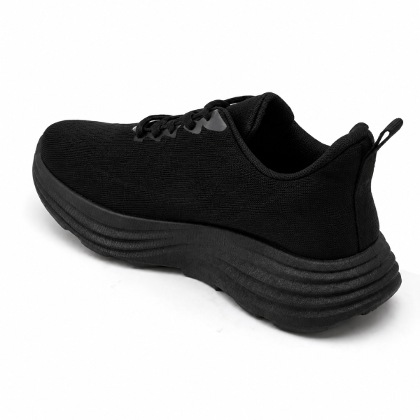 Черни дамски маратонки с олекотена платформа- Area Black 12197
