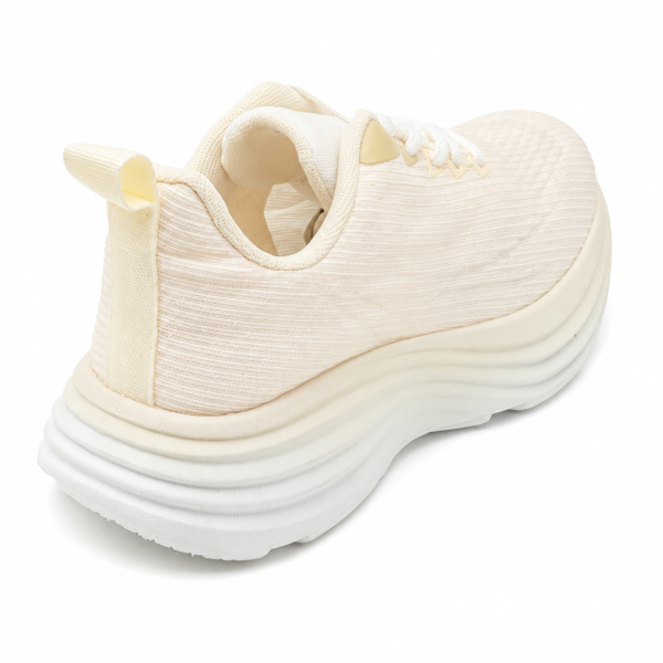 Бежови дамски маратонки с олекотена платформа- Area Beige 12198