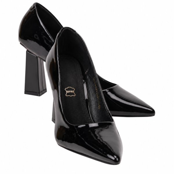 Елегантни обувки в черен лак- Klear Multi Black 11737