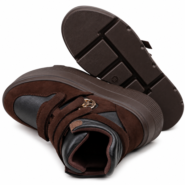 Високи кецове на платформа- Dara Brown 12496