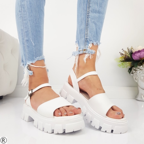 Дамски сандали на платформа в бял цвят- Viora White