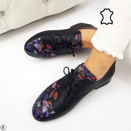 Равни обувки естествена кожа с цветя - Marika Black
