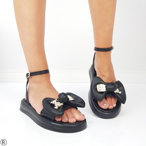 Равни сандали в черен цвят- Tessa Black