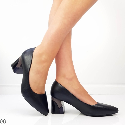 Елегантни обувки на среден ток в черен цвят- Reneta Black