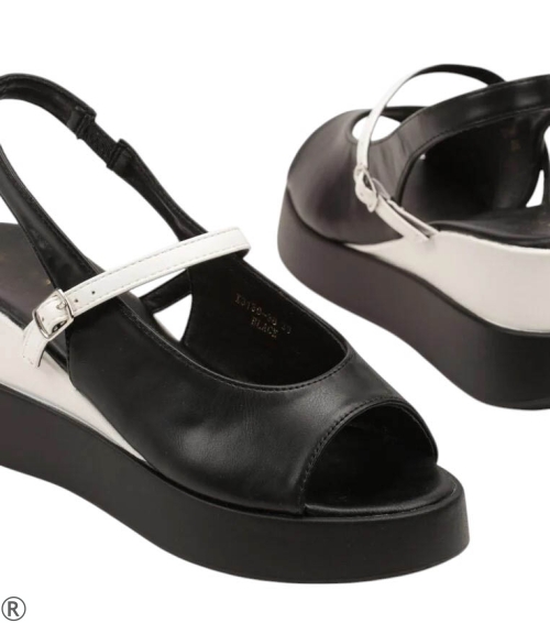 Черни сандали на платформа- Mira Black 10675