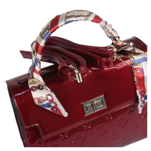 Твърда дамска чанта в червен лак- Gallantry Multi Red 11326