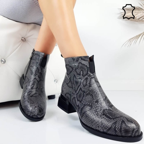 Боти от естествена кожа със змийски принт- Klara 11337