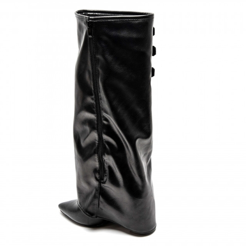 Черни кожени ботуши с дебел ток- Shermin Black 11570