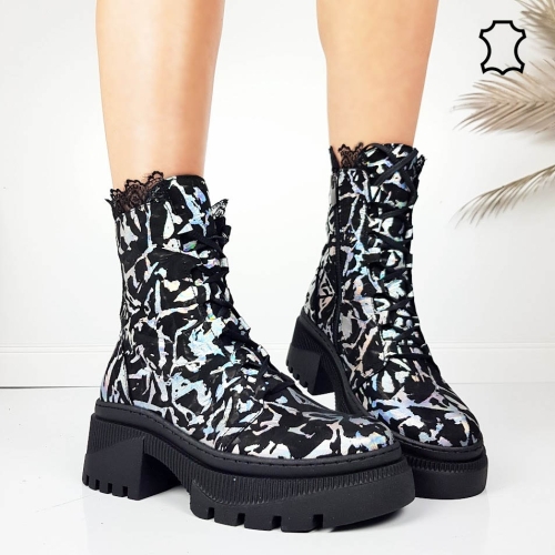 Боти от ефектна естествен кожа с топла вата- Izabel Black11574