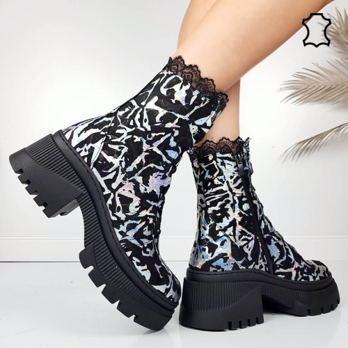 Боти от ефектна естествен кожа с топла вата- Izabel Black11574