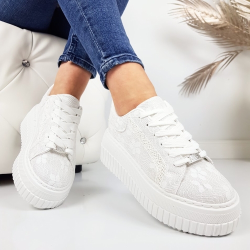 Бели кецове с дантела- Mila White 11754