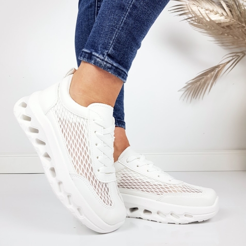 Бели маратонки с дишаща мрежа- Jaki White 11755