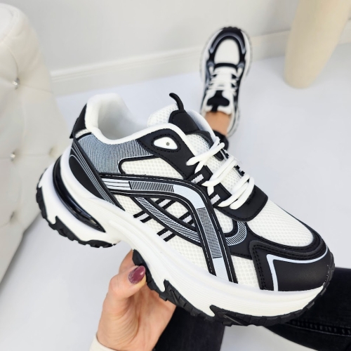 Дамски маратонки в черен и бял цвят- Zelda Black 11654