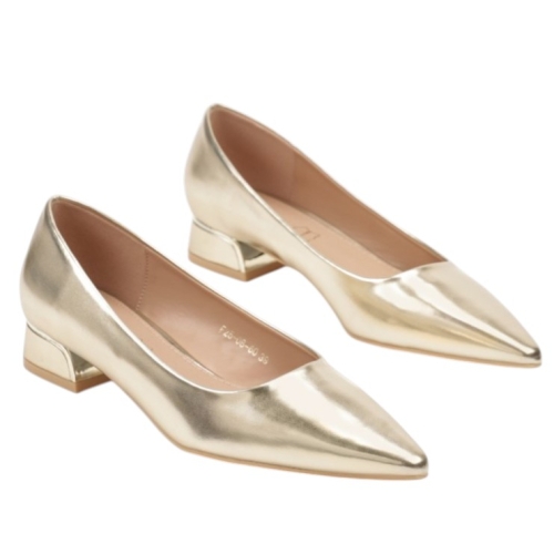 Златисти ежедневни обувки на удобен широк ток- Katlin Gold 11768