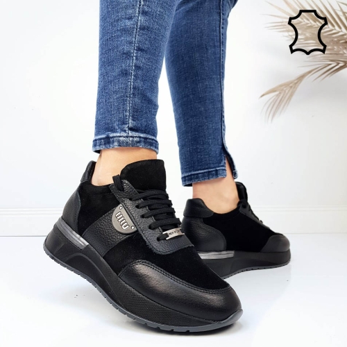 Черни кецове от перфорирана естествена кожа- Sisi Black 11766