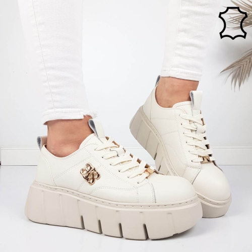 Бежови кецове на платформа- Daris Beige 11734