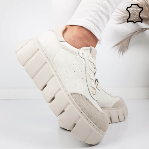 Кецове  цвят екрю от естествена кожа- Daris 11779