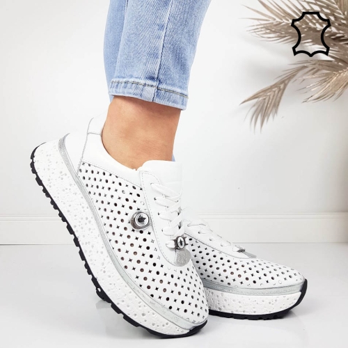 Обувки от перфорирана естествена кожа- Krina White 11794