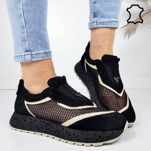 Черни спортни обувки от естествен велур- Vera Black 11800