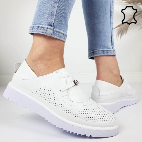 Бели обувки от перфорирана естествена кожа- Simona White 11807