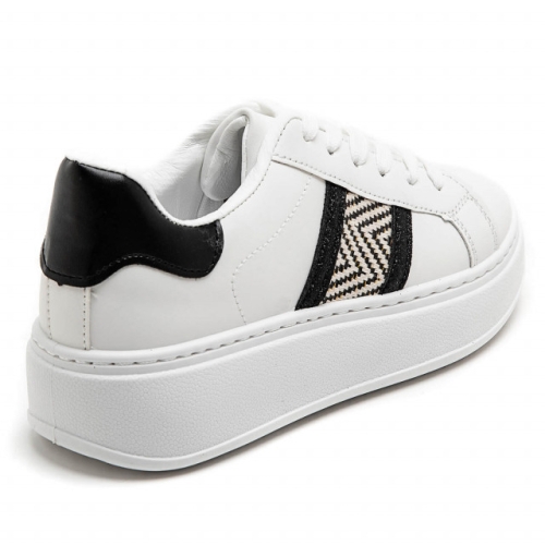 Бели равни кецове- Sindi White 11919