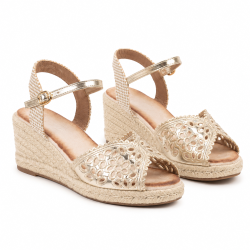Златисти сандали на платфрома- Briana Gold 12126