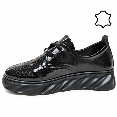 Обувки от естествена кожа на платформа - Amelia Black 11263